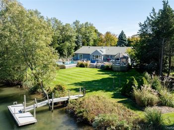 225 Lakeside Drive S