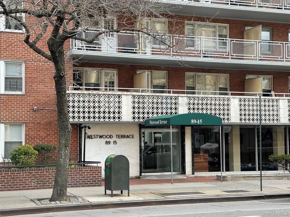 89-15 Parsons Boulevard 7D, Jamaica NY 11432