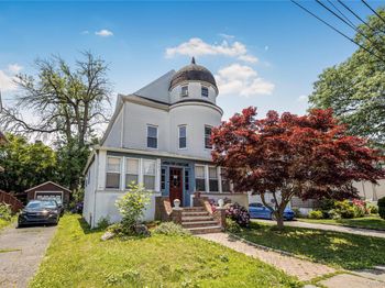 152 Urban Street