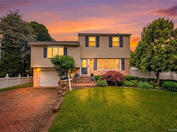 911 Harlane Circle, North Bellmore NY 11710