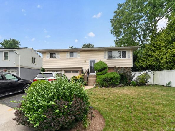 2496 Enid Court, Baldwin NY 11510