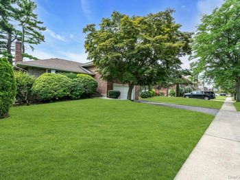 31 Bellwood Drive