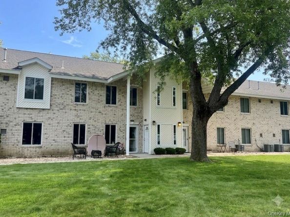 26 El Camino Court Gibbs 26, Coram NY 11727