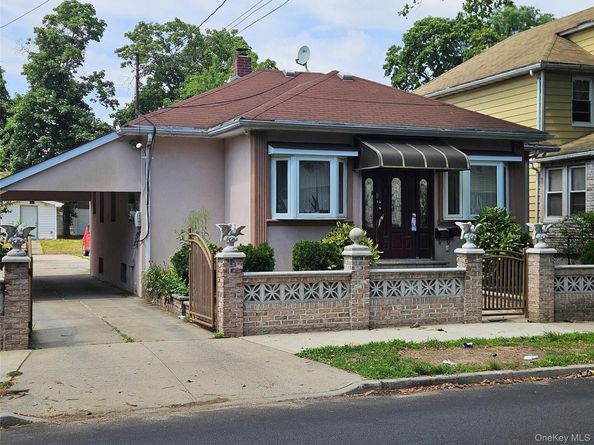18823 120th Avenue, Saint Albans NY 11412