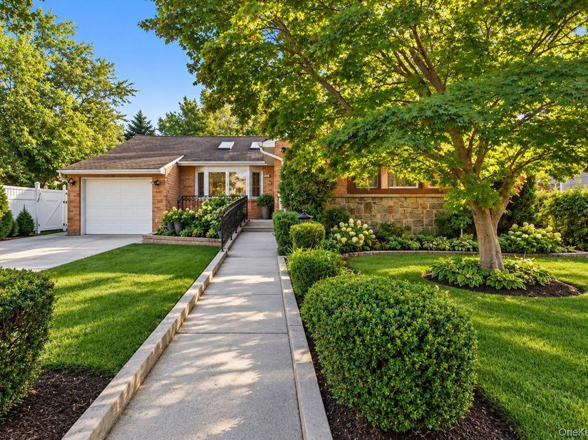 96 Rosedale Road, North Woodmere NY 11581