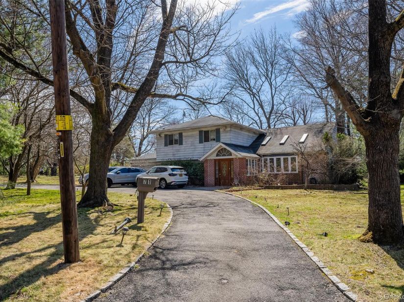 71 Horace Harding Boulevard, Great Neck NY 11020