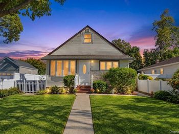 38 Colonial Road