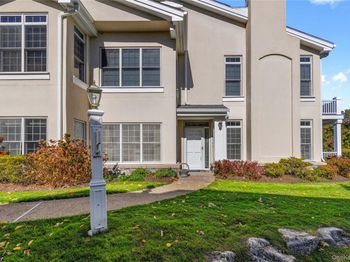 1 Arrowwood Circle