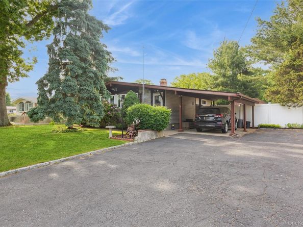 20 Duane Drive, Ronkonkoma NY 11779