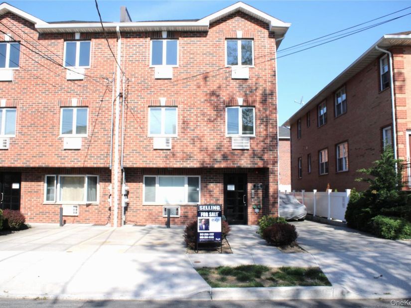 150-42 99th Place, Ozone Park NY 11417