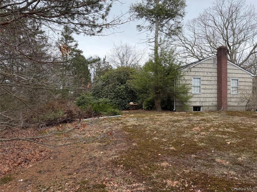 171 Stony Hollow Road, Greenlawn NY 11740