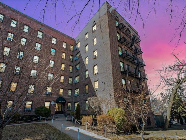62-19 53rd Avenue 6J, Maspeth NY 11378