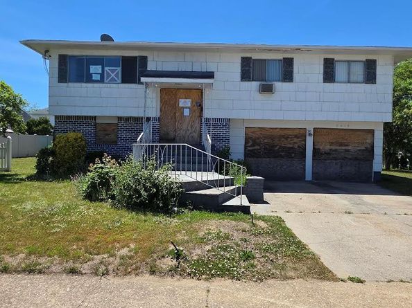 3418 Carey Lane, Baldwin NY 11510