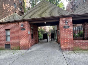 118-60 Metropolitan Avenue