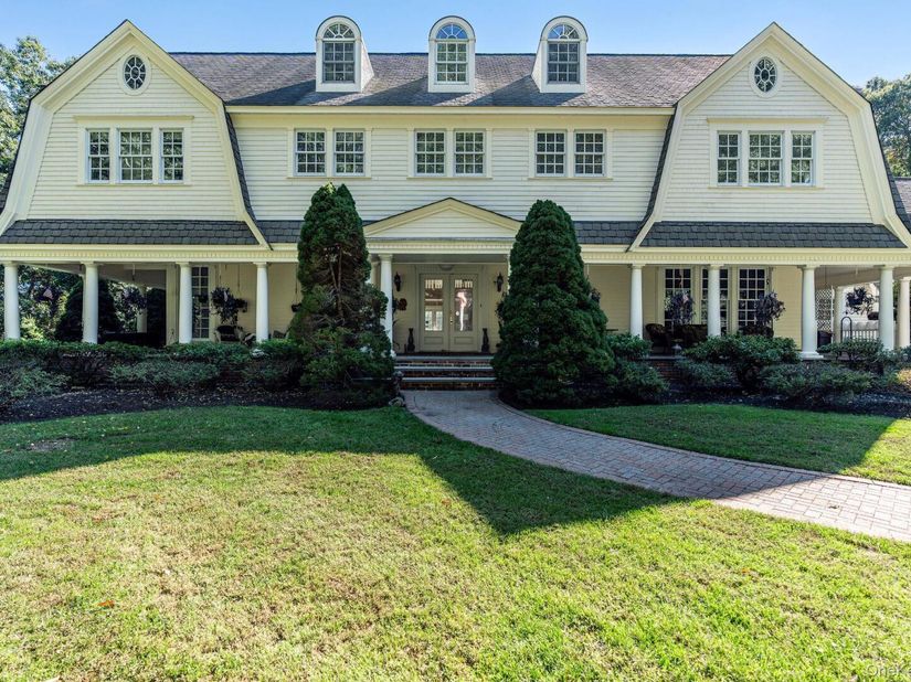 9680 N Bayview Road, Southold NY 11971