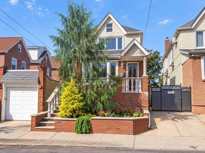 6511 Claran Court, Maspeth NY 11378