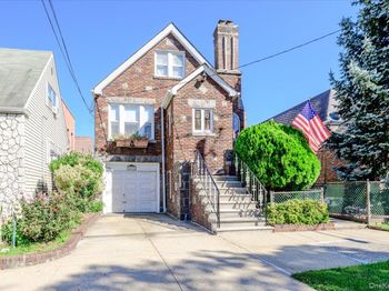 2222 Fenton Avenue
