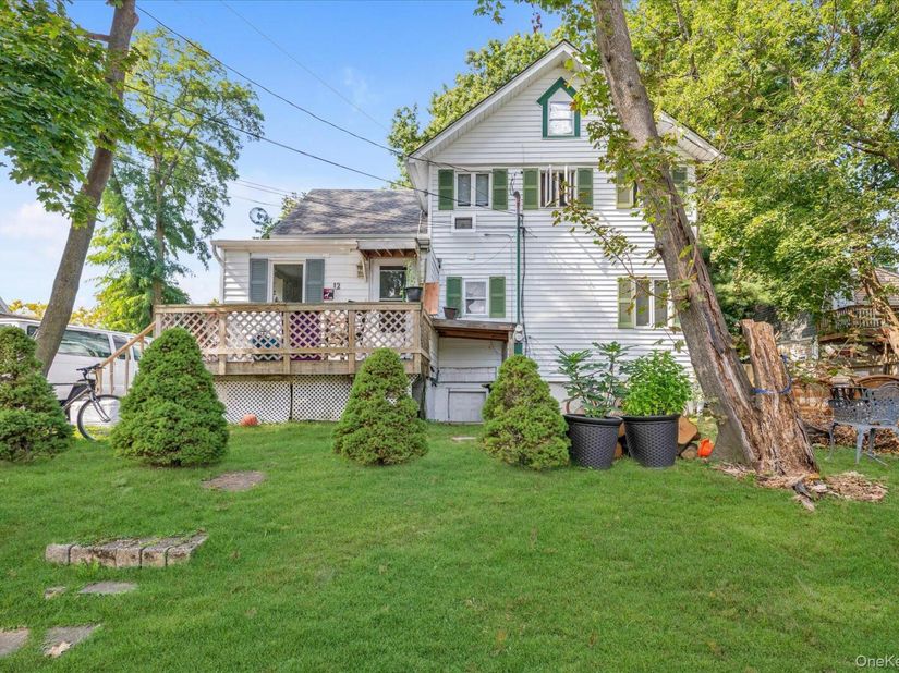 12 Beech Court, Glen Cove NY 11542