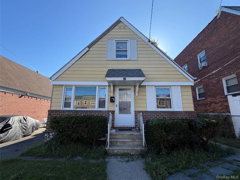89-68 Springfield Boulevard, Queens Village NY 11427