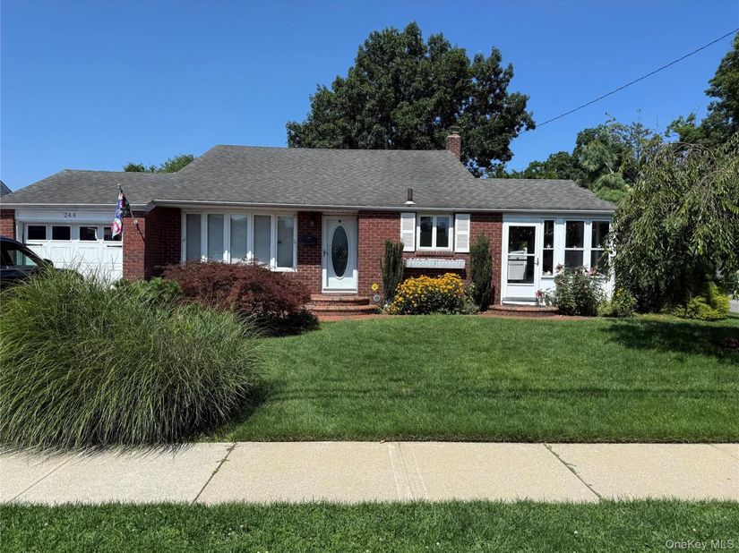 244 Ocean Avenue, Massapequa Park NY 11762