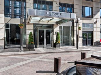 10 City Place