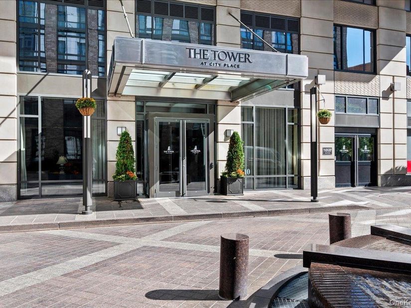 10 City Place 25F, White Plains NY 10601