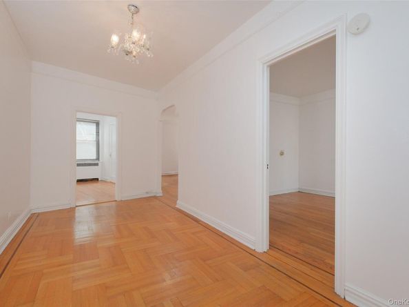 340 E Mosholu Parkway S 2C, Bronx NY 10458