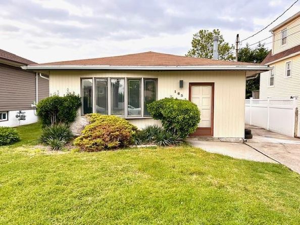 163 Vanderbilt Avenue, Island Park NY 11558