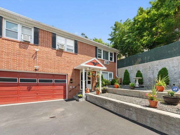 2 Greystone Terrace, Yonkers NY 10701