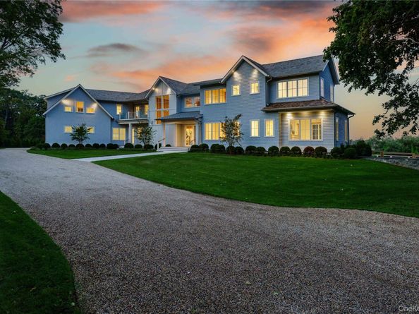 551 Main Street, Quiogue NY 11978