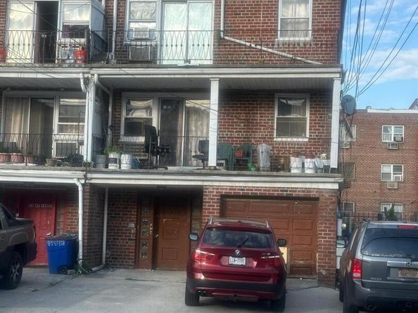 8549 168th Street, Jamaica Hills NY 11432