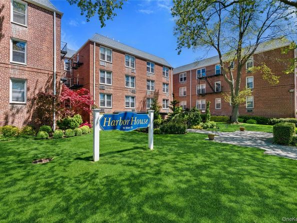 16 Main Street 2K, East Rockaway NY 11518