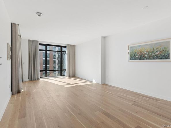 140 Boardwalk 905, Long Beach NY 11561