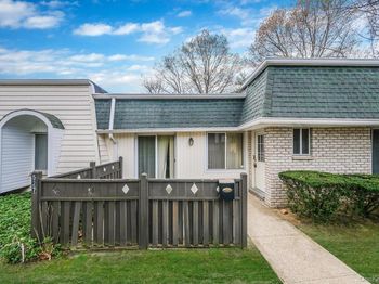 527 Daryl Drive