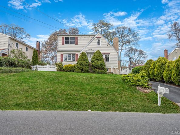 345 Ontario Street, Ronkonkoma NY 11779