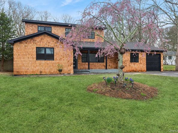 7 Mortimer Street, Westhampton Beach NY 11978