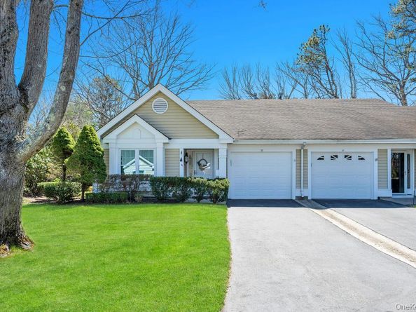 12 Baldwin Court, Ridge NY 11961