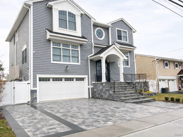 3810 Greentree Drive, Oceanside NY 11572