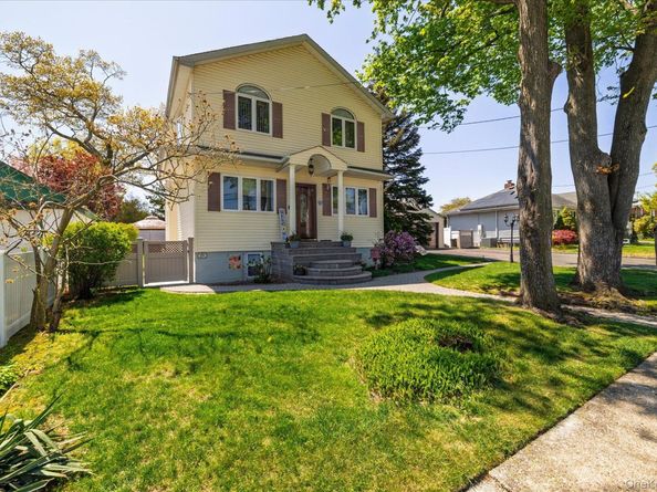 2522 5th Street, East Meadow NY 11554