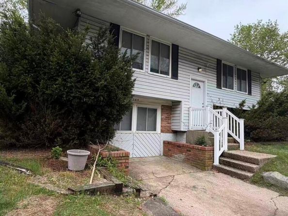 285 Sheep Pasture Road, East Setauket NY 11733