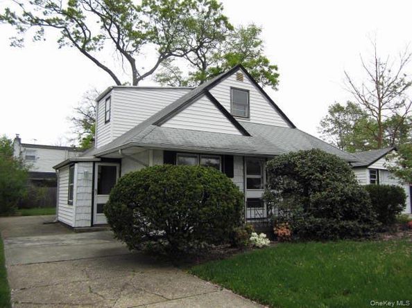446 Howard Avenue, Woodmere NY 11598