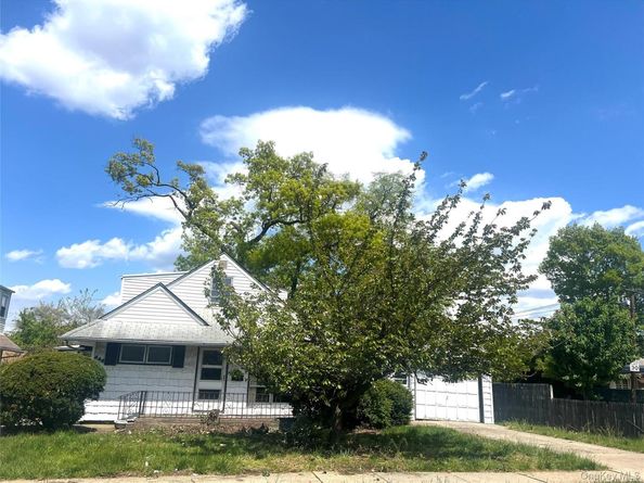 446 Howard Avenue, Woodmere NY 11598