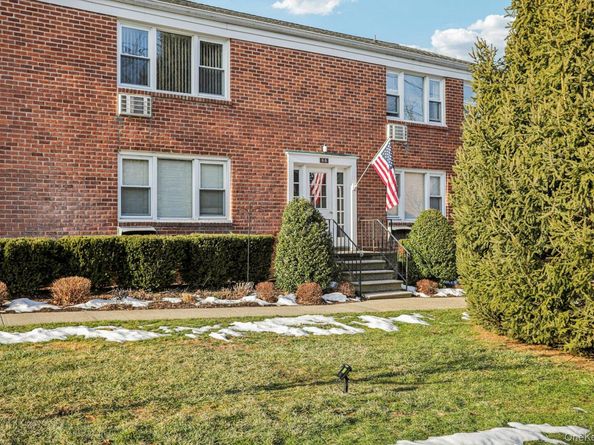 66 Manville Road 4, Pleasantville NY 10570