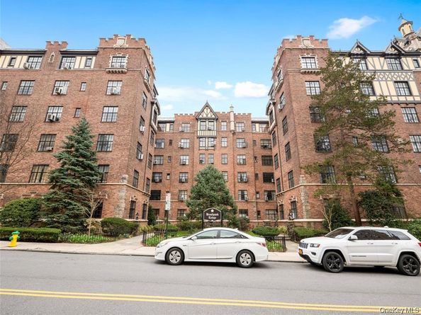 292 Main Street 5H, White Plains NY 10601