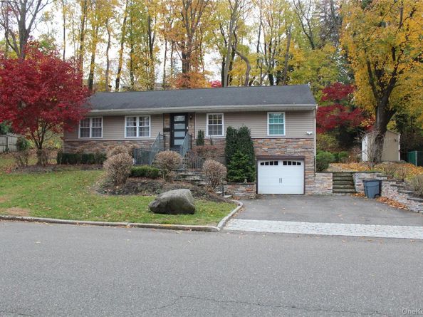 5 Meadowfield Lane, Glen Cove NY 11542