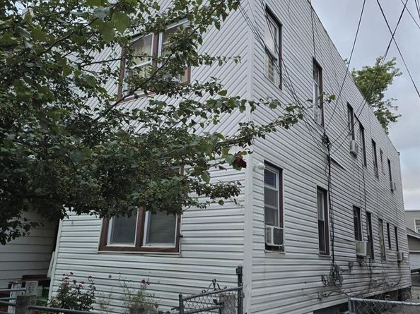 10913 127th Street, Richmond Hill S. NY 11420