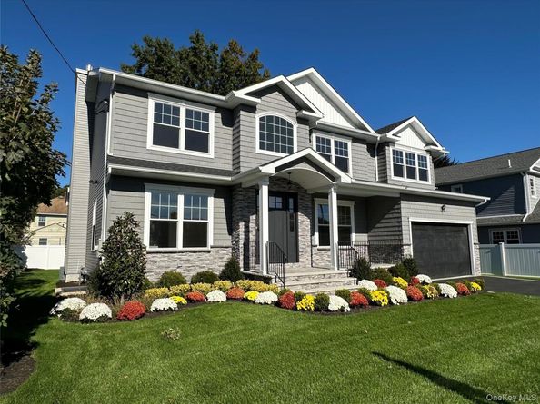 526 Park Avenue, Merrick NY 11566