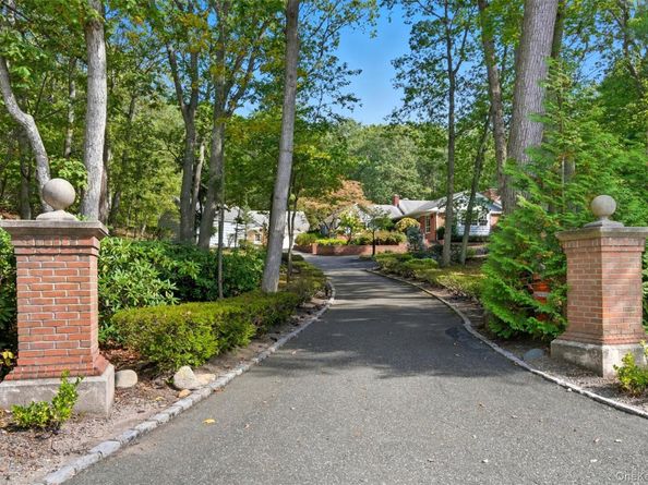 250 Manor Road, Huntington NY 11743