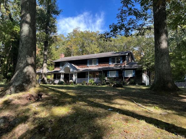7 Salonga Woods Road, Northport NY 11768