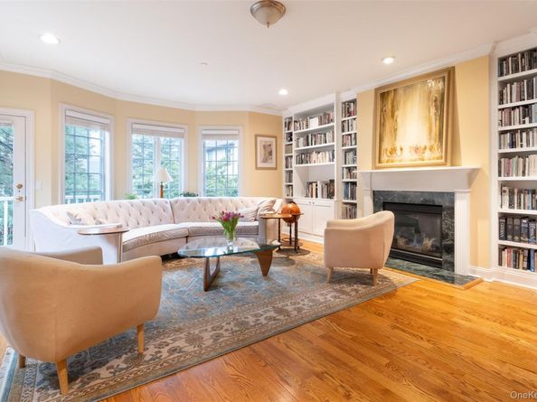 31 1st Street, Pelham NY 10803